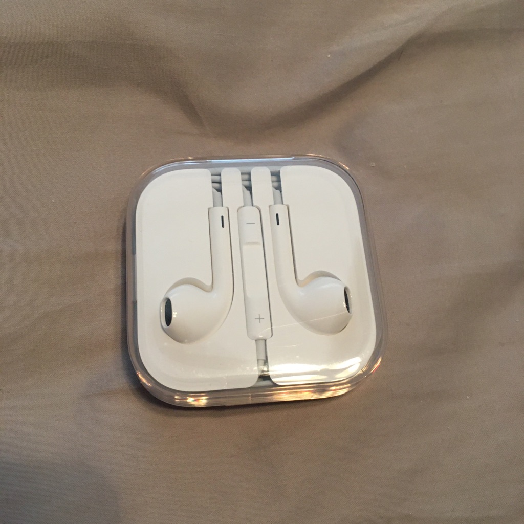 Apple Iphone Earphones